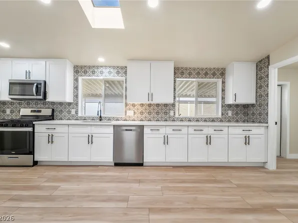 214 Piute Ln, Henderson, NV 89015
