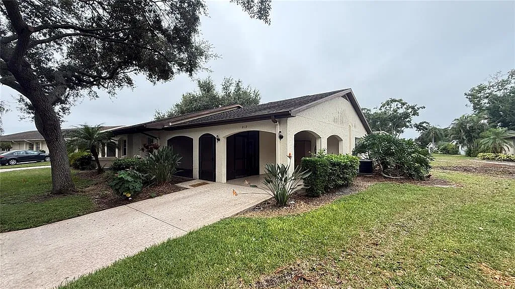 2 bed, 2.0 bath, 1264 sqft, $1,950 — Photo 2