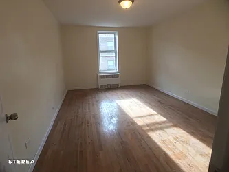 Rented by Sterea Agency