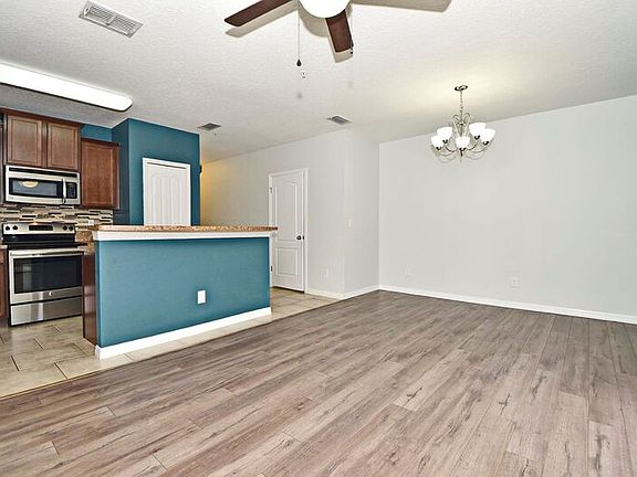 5th image of 1546 Downy Birch Ln