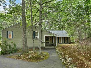 15 Abenaukee Drive, Wolfeboro, NH 03894
