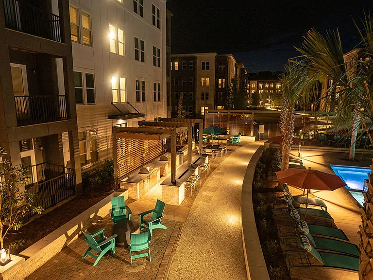 Founders Yard — Photo 29