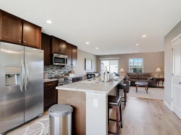 706 Village Dr, Lino Lakes, MN 55014