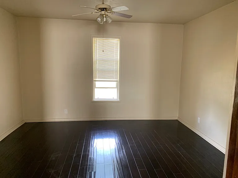 529 W Topeka Ave — Photo 3