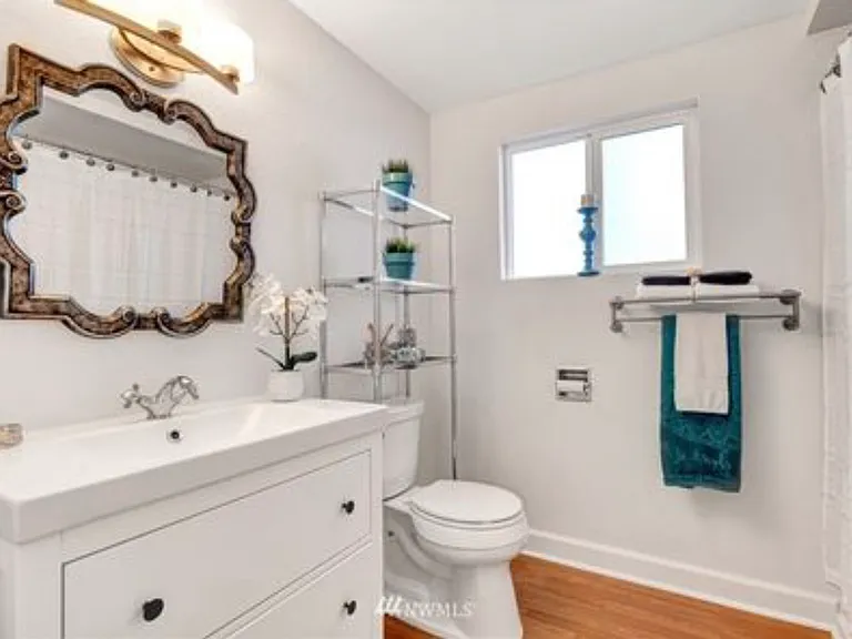 1417 Grand Ave — Photo 17