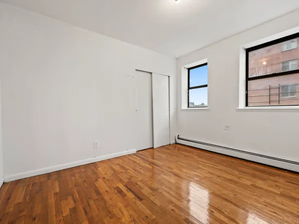 319 East 105th Street image 9 of 16