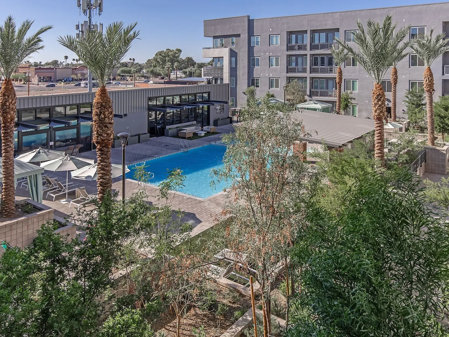 Onyx Uptown PHX — Photo 3