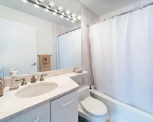 Rented by Boulevard Residentials | media 7