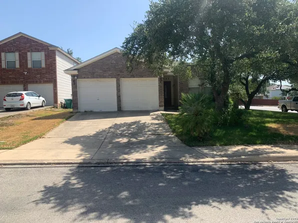 8202 VALLECITO CT, San Antonio, TX 78250