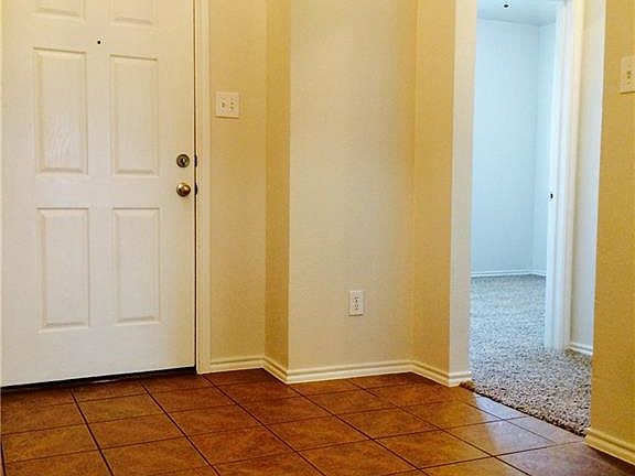 5th image of 2132 Carlotta Dr
