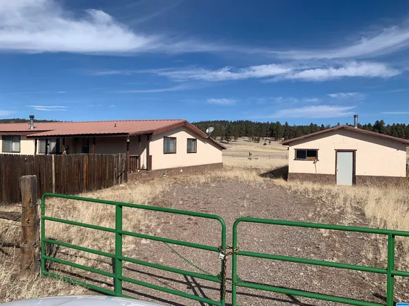 57 Luna Valley Dr, Luna, NM 87824