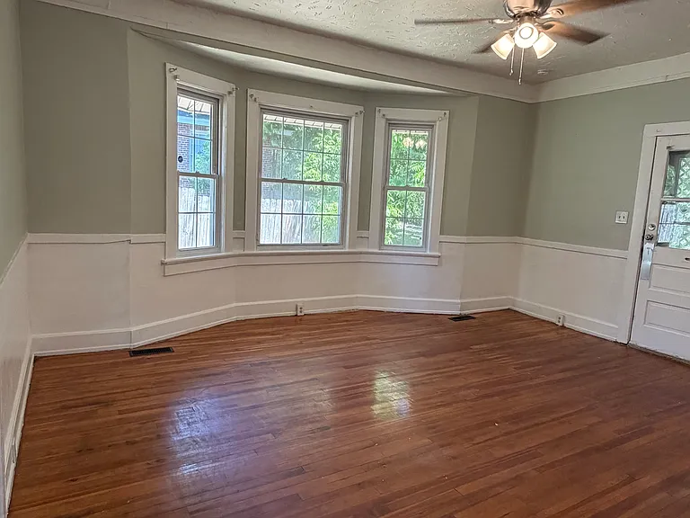 1103 Beaver Dam St — Photo 5