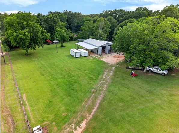 86 North St, Carriere, MS 39426