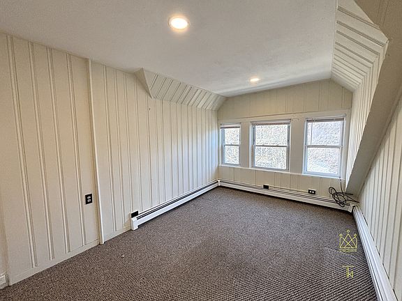 3rd image of 21 Osborne Rd #3