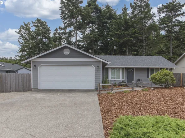 3 Park Village Dr, Florence, OR 97439