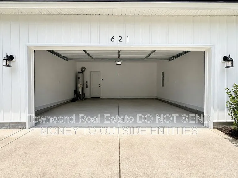 621 Blawell Cir — Photo 6