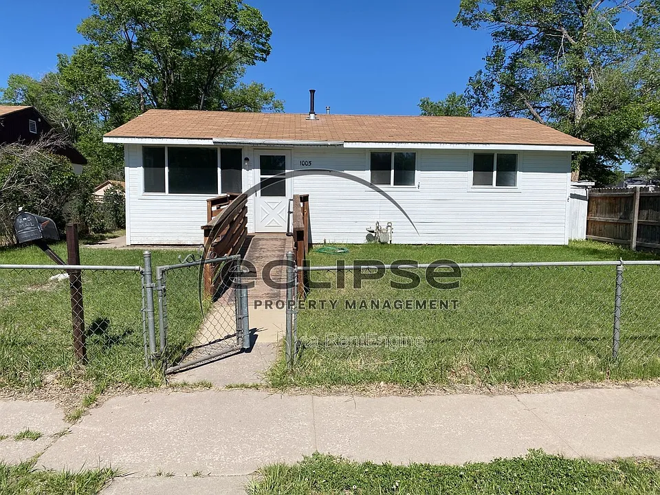 1005 Denver Ave