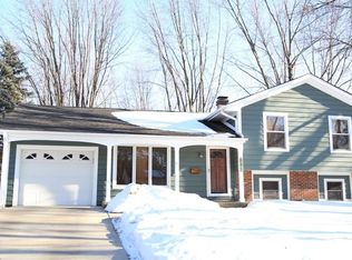 841 Brookside Dr, Bartlett, IL 60103