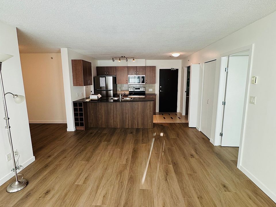 1st image of 610 Granville St #4