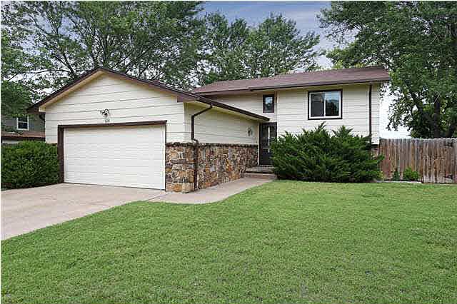 1st image of 328 Driftwood Ct