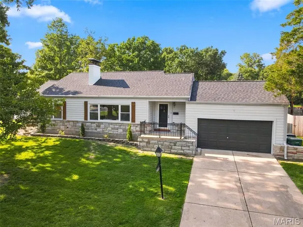 1463 Ronald Dr, Saint Louis, MO 63119