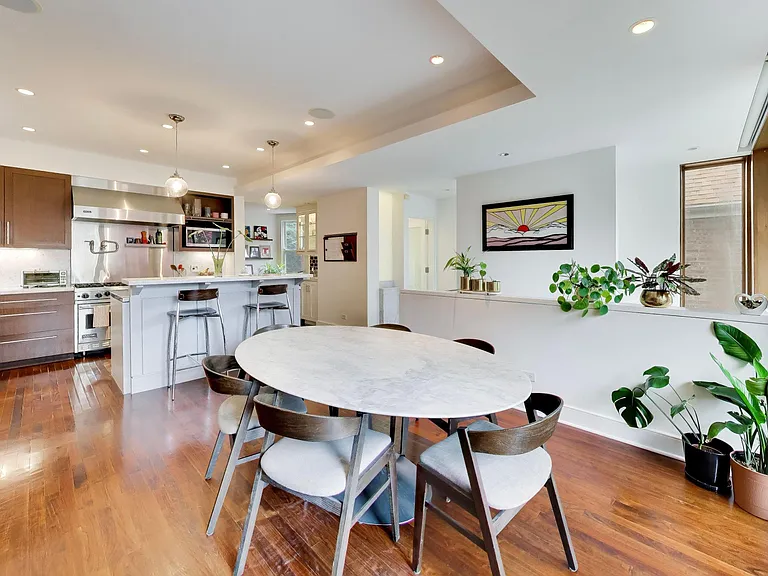 2010 W Bradley Pl — Photo 17