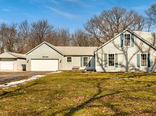 38W206 McDonald Rd, Elgin, IL 60124