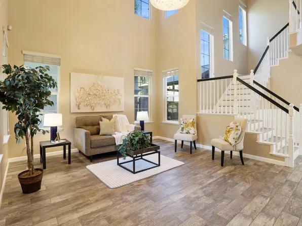 744 Central Pkwy, Tracy, CA 95391
