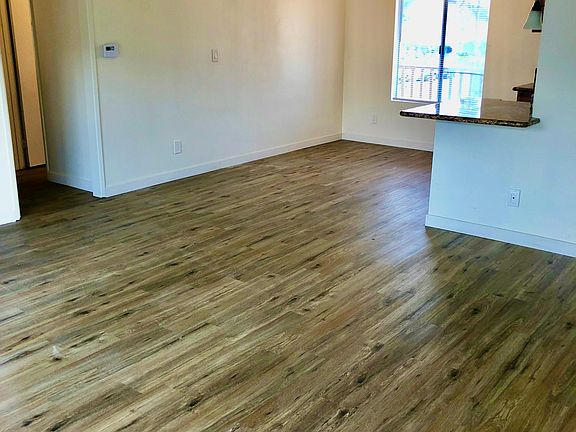 5th image of 862 S Mollison Ave #9