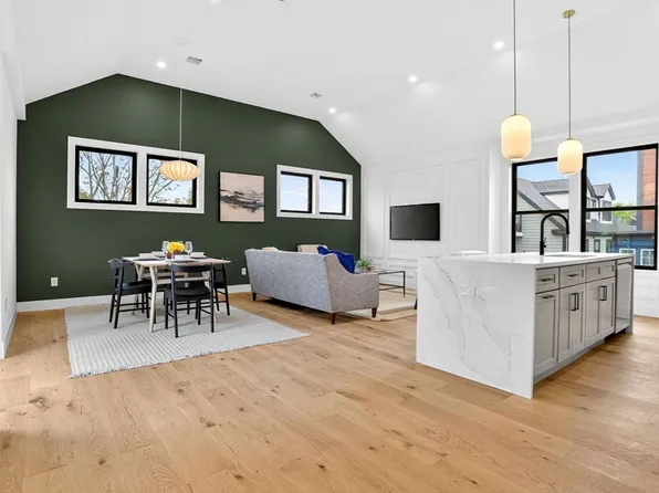 24 Spring Hill Ter #C, Somerville, MA 02143