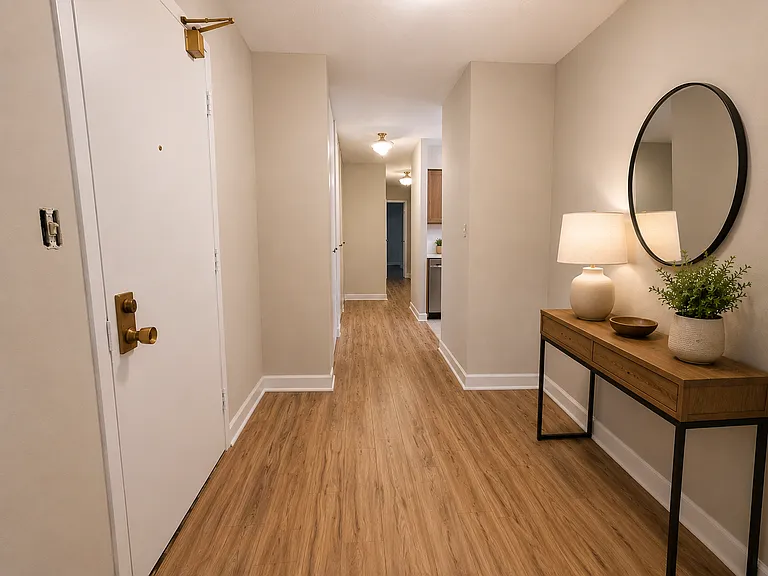 111 S Baybrook Dr #112 — Photo 2