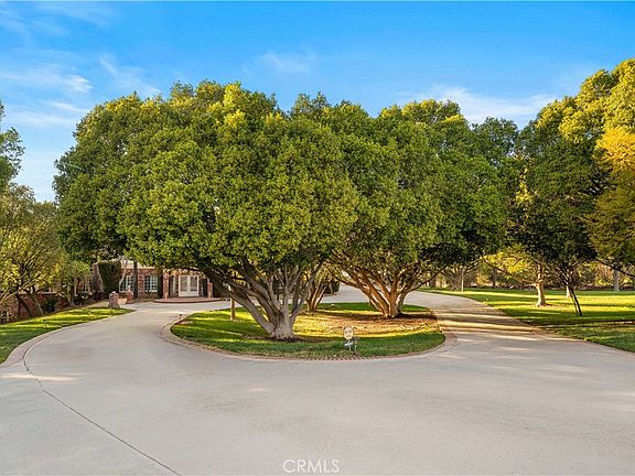 3rd image of 20455 Somma Dr