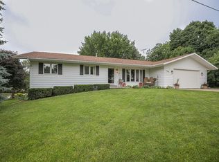 706 L Ave, Kalona, IA 52247