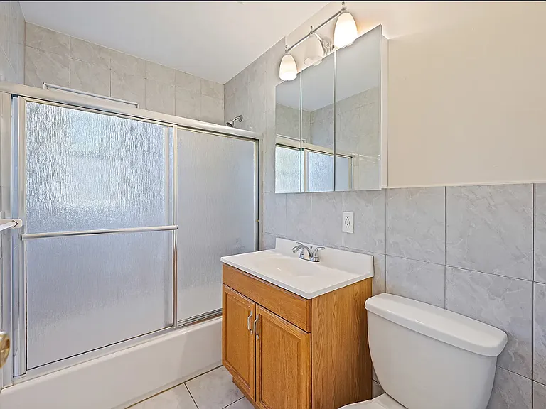 61 Kellum St #1 — Photo 8