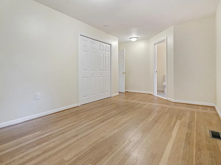 9085 Autoville Dr — Photo 24