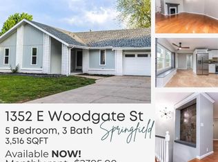1352 E Woodgate St, Springfield, MO 65804
