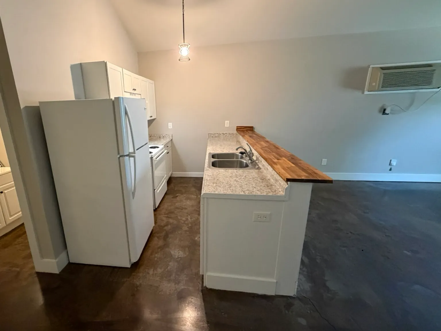 2 bed, 1000 sqft, $950 — Photo 4