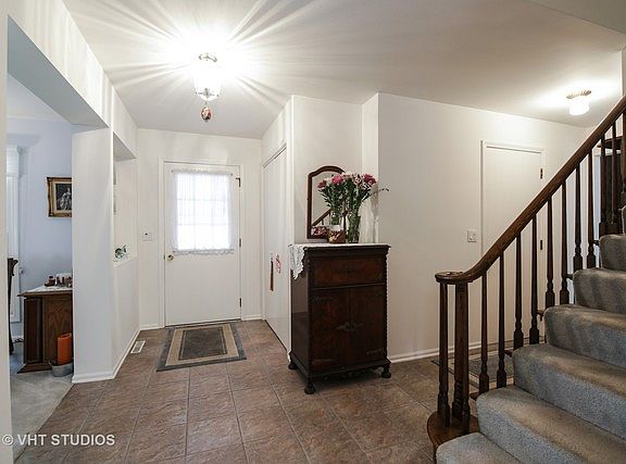 2nd image of 1545 Laurel Ave