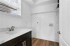 5th image of 4204 Clio St