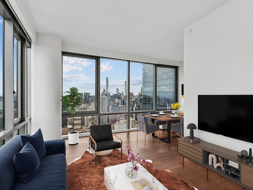 1st image of 435 W 31st St