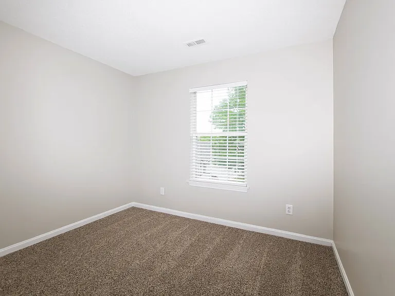 10415 Battle Ct — Photo 16