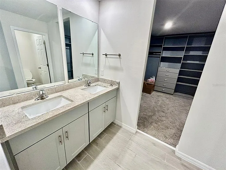 144 Towns Cir — Photo 8