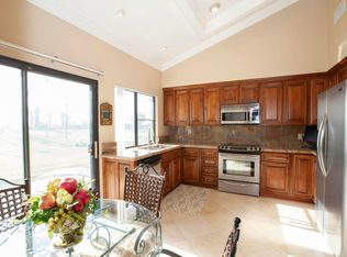 38386 Crocus Ln, Palm Desert, CA 92211