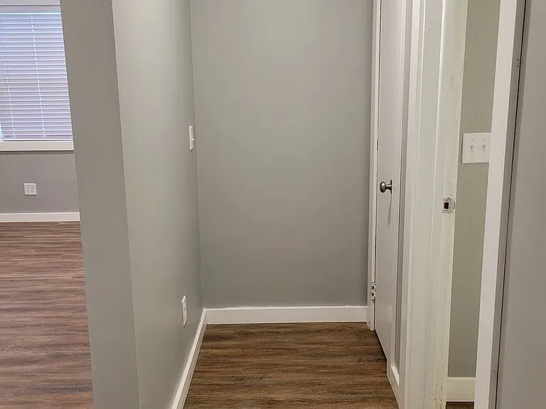 220 Church St — Photo 24