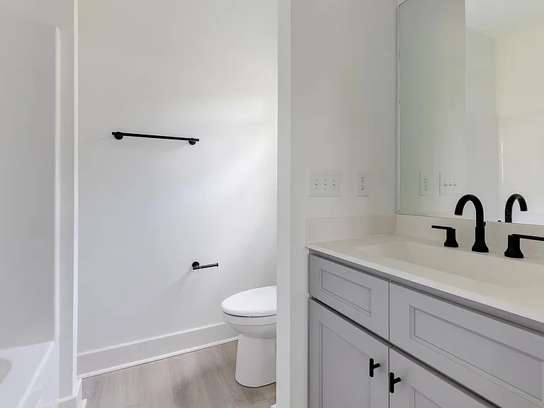 1120 Gurley St #B — Photo 10