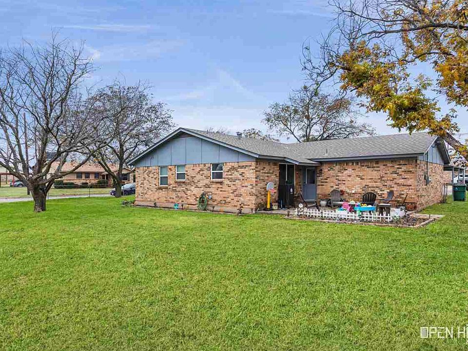1st image of 301 Kathleen Dr