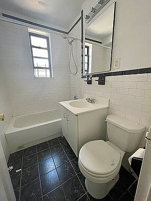 5th image of 83-10 118th St APT 5D