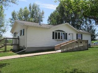 604 5th St SW, State Center, IA 50247