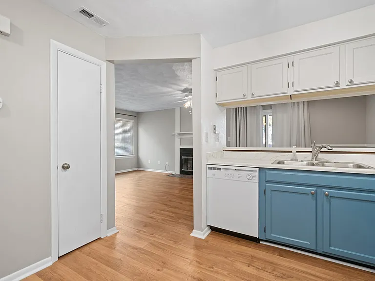 2524 Cove Point Pl — Photo 5