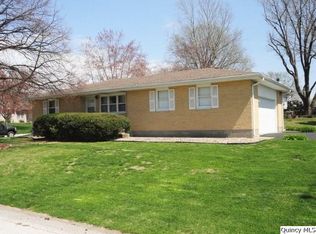 1131 S 26th St, Quincy, IL 62301